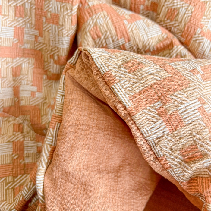 91家纺网 家纺一手货源 找家纺 一比一家纺 2025新款云感皱皱纱简单款夏被夏凉被空调被四件套 罗曼