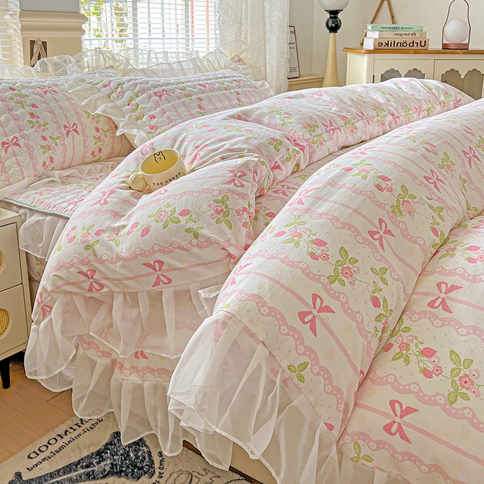 91家纺网 家纺一手货源 找家纺 艾橙家纺 2025新款雪纺花边加棉床笠款单品四件套-单床笠 微风许甜