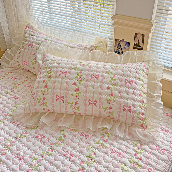 91家纺网 家纺一手货源 找家纺 艾橙家纺 2025新款雪纺花边加棉床笠款单品四件套-单床笠 微风许甜