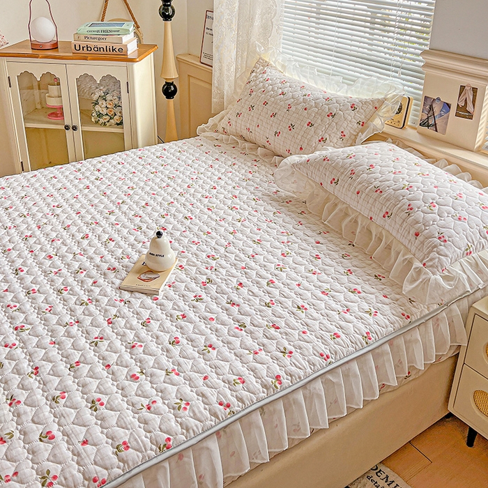 91家纺网 家纺一手货源 找家纺 艾橙家纺 2025新款雪纺花边加棉床笠款单品四件套-单床笠 樱之恋