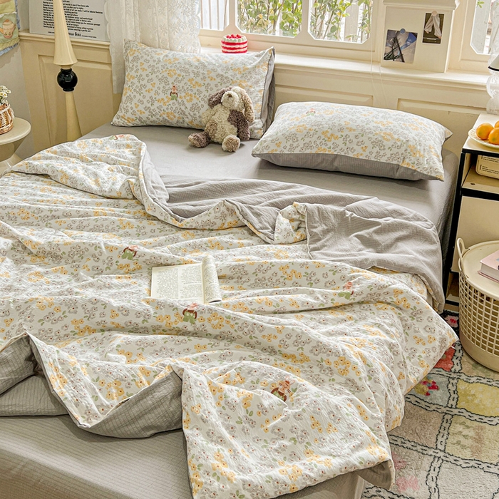 91家纺网 家纺一手货源 找家纺 一比一家纺 2025新款云感皱皱纱简单款夏被夏凉被空调被四件套 妮可