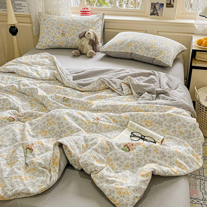 91家纺网 家纺一手货源 找家纺 一比一家纺 2025新款云感皱皱纱简单款夏被夏凉被空调被四件套 妮可