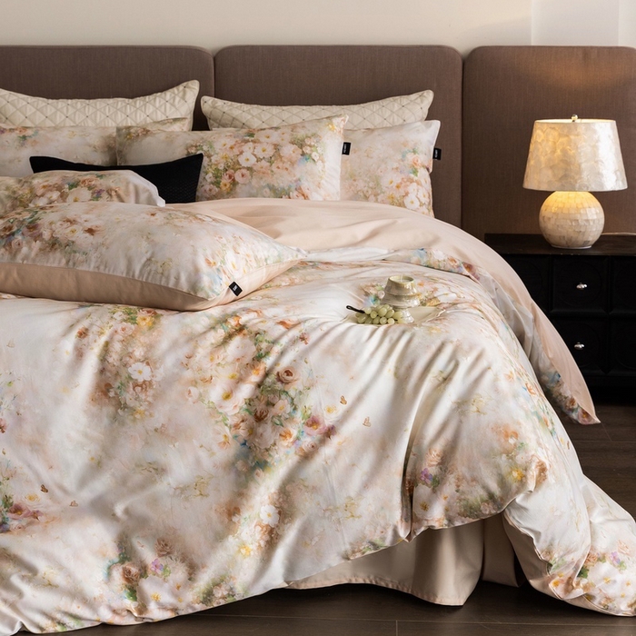 91家纺网 家纺一手货源 找家纺 佳汐蓝家纺 2025新款春夏60S贡缎长绒棉数码印花四件套 樱雪-黄