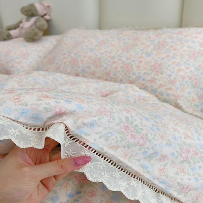 91家纺网 家纺一手货源 找家纺 荣轩2025新款全棉双层纱镂空花边工艺款四件套（铺床版） 奥娜