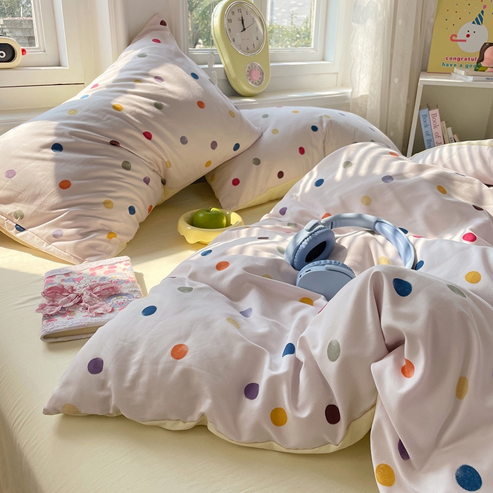 91家纺网 家纺一手货源 找家纺 思诺羽床笠 2025春夏新款小清新105克高克重水洗棉印花四件套 七彩波点