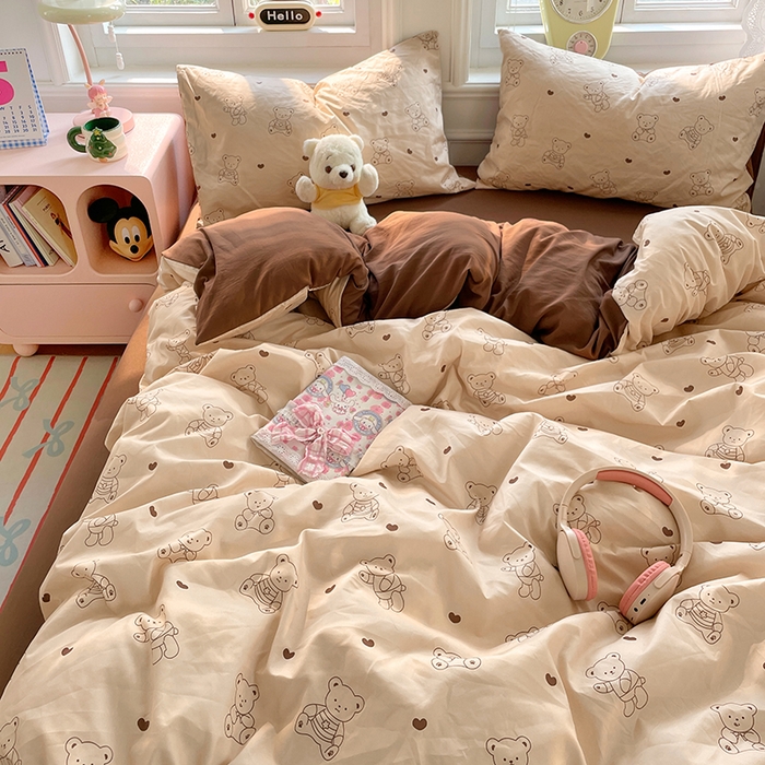 91家纺网 家纺一手货源 找家纺 思诺羽床笠 2025春夏新款小清新105克高克重水洗棉印花四件套 顽皮熊