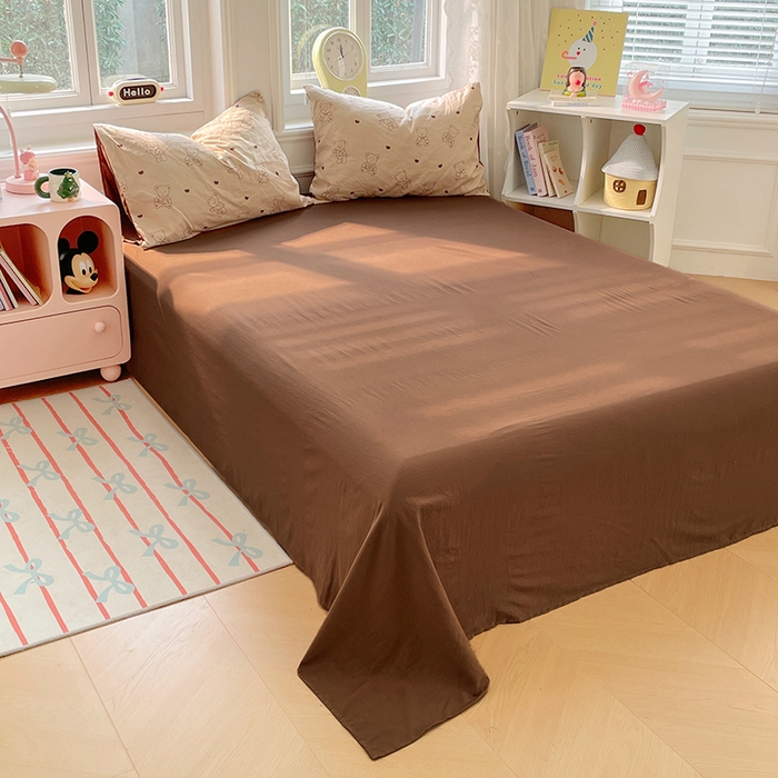 91家纺网 家纺一手货源 找家纺 思诺羽床笠 2025春夏新款小清新105克高克重水洗棉印花四件套 顽皮熊