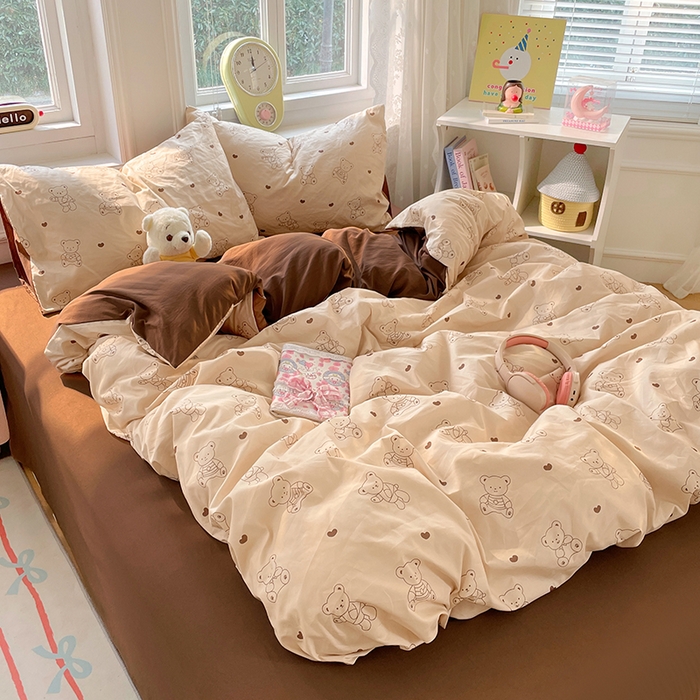 91家纺网 家纺一手货源 找家纺 思诺羽床笠 2025春夏新款小清新105克高克重水洗棉印花四件套 顽皮熊