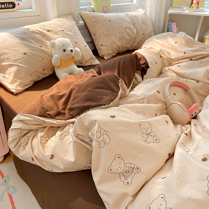 91家纺网 家纺一手货源 找家纺 思诺羽床笠 2025春夏新款小清新105克高克重水洗棉印花四件套 顽皮熊