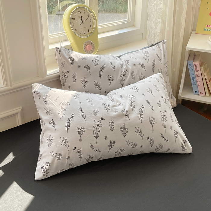 91家纺网 家纺一手货源 找家纺 思诺羽床笠 2025春夏新款小清新105克高克重水洗棉印花四件套 月影繁花