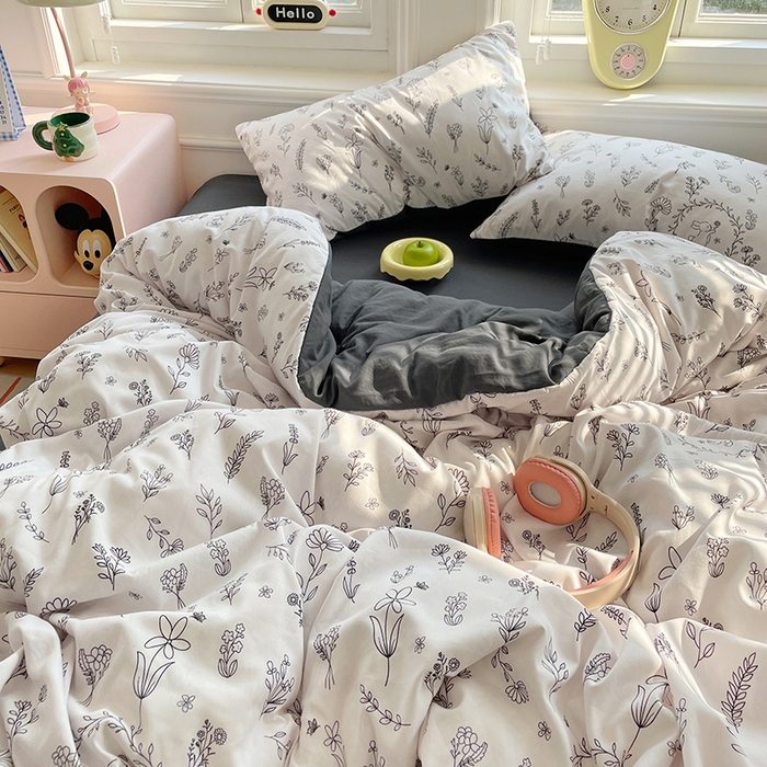 91家纺网 家纺一手货源 找家纺 思诺羽床笠 2025春夏新款小清新105克高克重水洗棉印花四件套 月影繁花