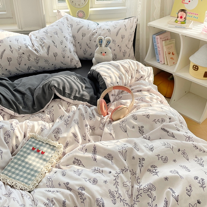 91家纺网 家纺一手货源 找家纺 思诺羽床笠 2025春夏新款小清新105克高克重水洗棉印花四件套 月影繁花