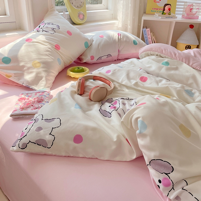 91家纺网 家纺一手货源 找家纺 思诺羽床笠 2025春夏新款小清新105克高克重水洗棉印花四件套 斑点狗