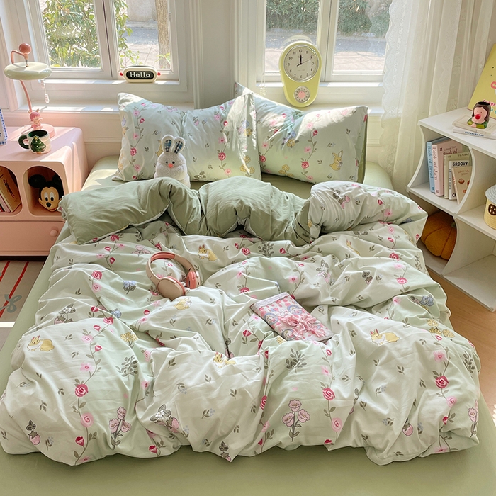 91家纺网 家纺一手货源 找家纺 思诺羽床笠 2025春夏新款小清新105克高克重水洗棉印花四件套 春日