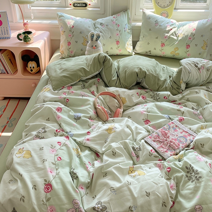 91家纺网 家纺一手货源 找家纺 思诺羽床笠 2025春夏新款小清新105克高克重水洗棉印花四件套 春日