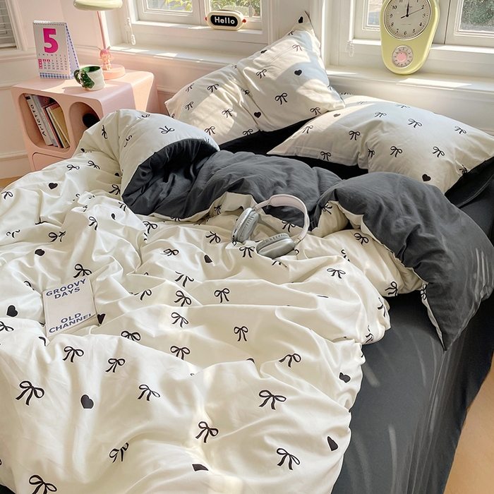 91家纺网 家纺一手货源 找家纺 思诺羽床笠 2025春夏新款小清新105克高克重水洗棉印花四件套 蝴蝶结