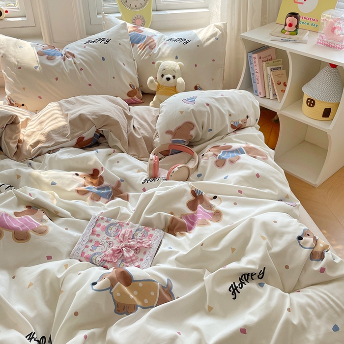 91家纺网 家纺一手货源 找家纺 思诺羽床笠 2025春夏新款小清新105克高克重水洗棉印花四件套 腊肠狗