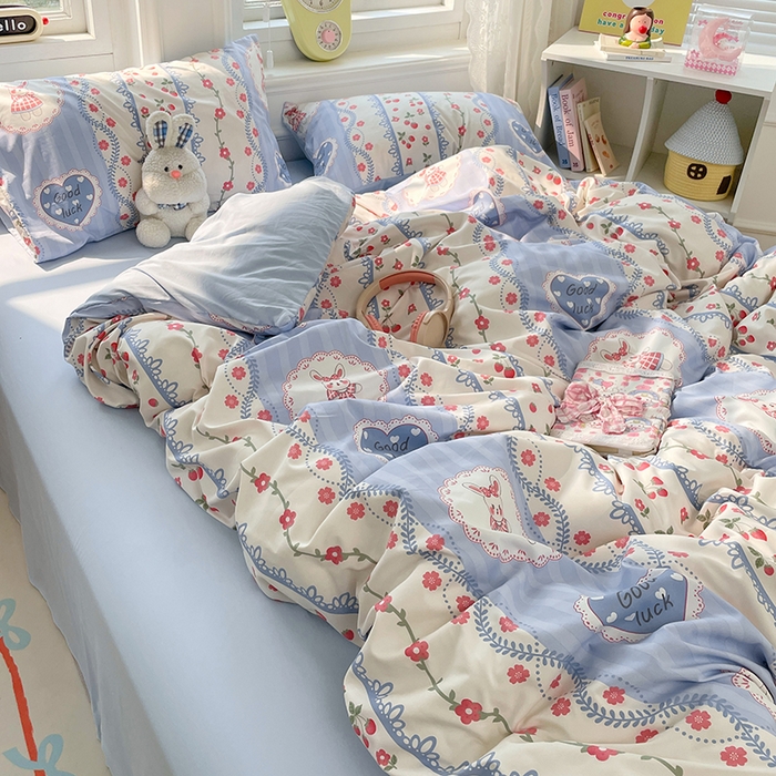 91家纺网 家纺一手货源 找家纺 思诺羽床笠 2025春夏新款小清新105克高克重水洗棉印花四件套 浪漫花园