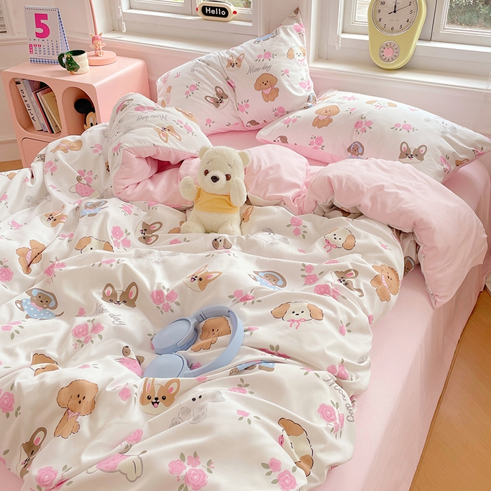 91家纺网 家纺一手货源 找家纺 思诺羽床笠 2025春夏新款小清新105克高克重水洗棉印花四件套 萌宠之家