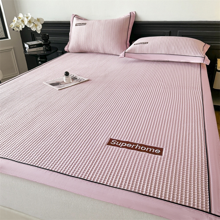 91家纺网 家纺一手货源 找家纺 笙意家纺 2025新款A类PE华夫格豆豆凉感软席-雅克系列 雅克-清新粉