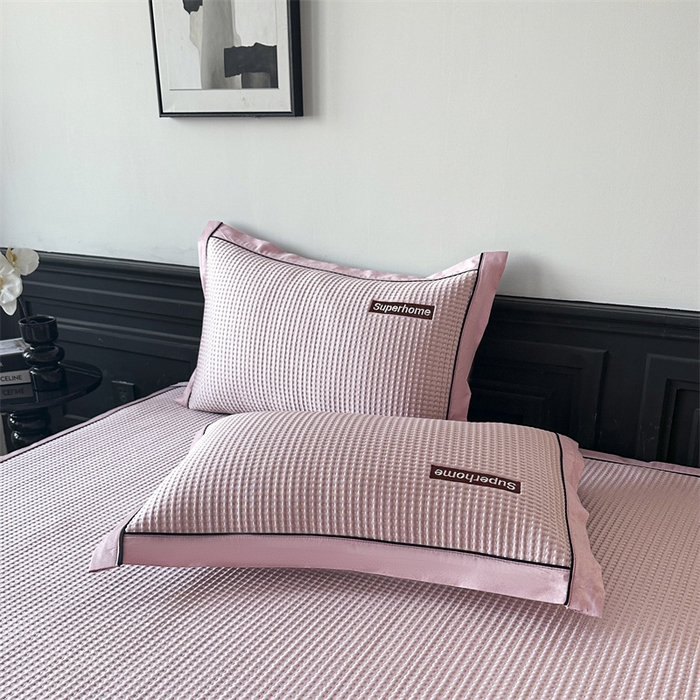 91家纺网 家纺一手货源 找家纺 笙意家纺 2025新款A类PE华夫格豆豆凉感软席-雅克系列 雅克-清新粉