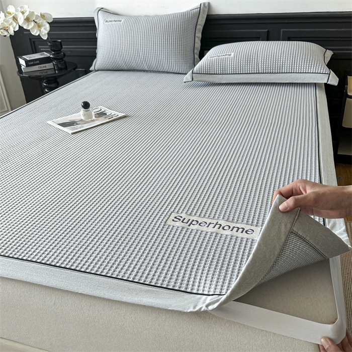 91家纺网 家纺一手货源 找家纺 笙意家纺 2025新款A类PE华夫格豆豆凉感软席-雅克系列 雅克-淡雅灰