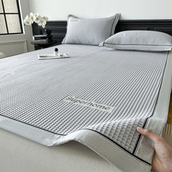 91家纺网 家纺一手货源 找家纺 笙意家纺 2025新款A类PE华夫格豆豆凉感软席-雅克系列 雅克-淡雅灰