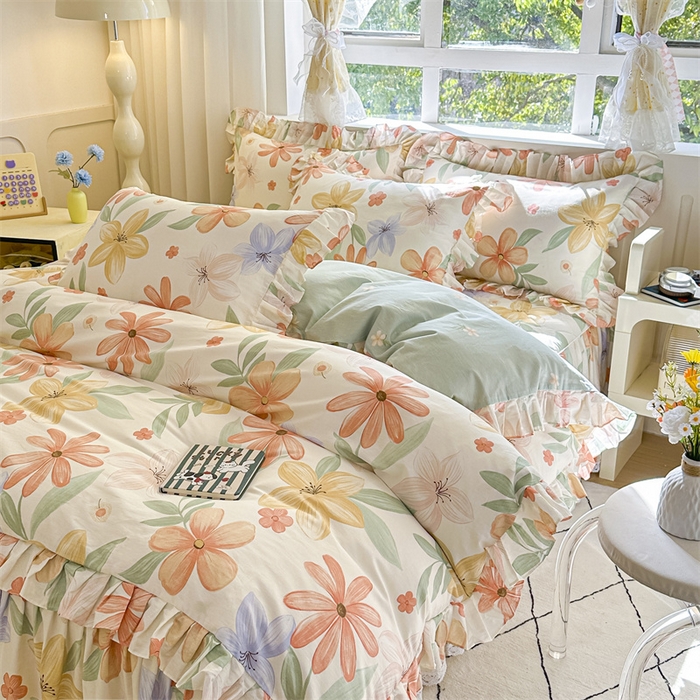 91家纺网 家纺一手货源 找家纺 忘忧草 2025新款全棉印花花边被套单件纯棉 云裳花谷