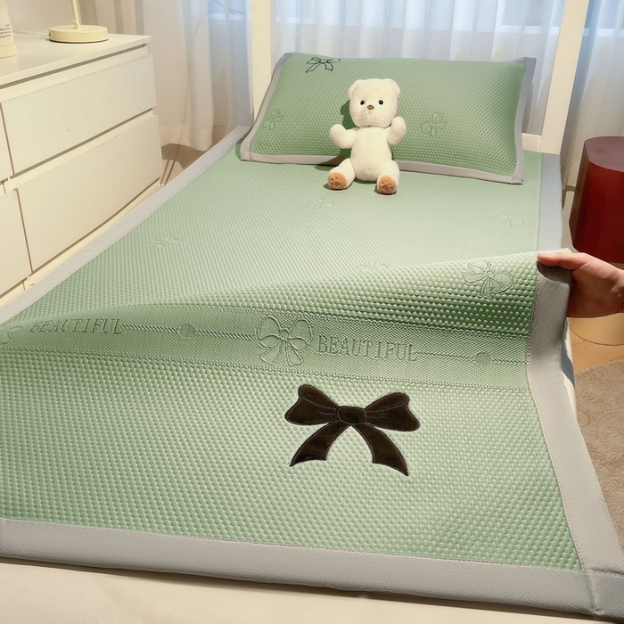 91家纺网 家纺一手货源 找家纺 （总）爱思凯家纺 2025新款【学生】PE冰豆豆凉席-绮梦系列-床席款