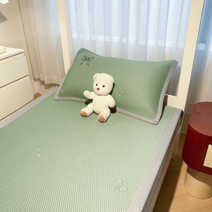 91家纺网 家纺一手货源 找家纺 （总）爱思凯家纺 2025新款【学生】PE冰豆豆凉席-绮梦系列-床席款