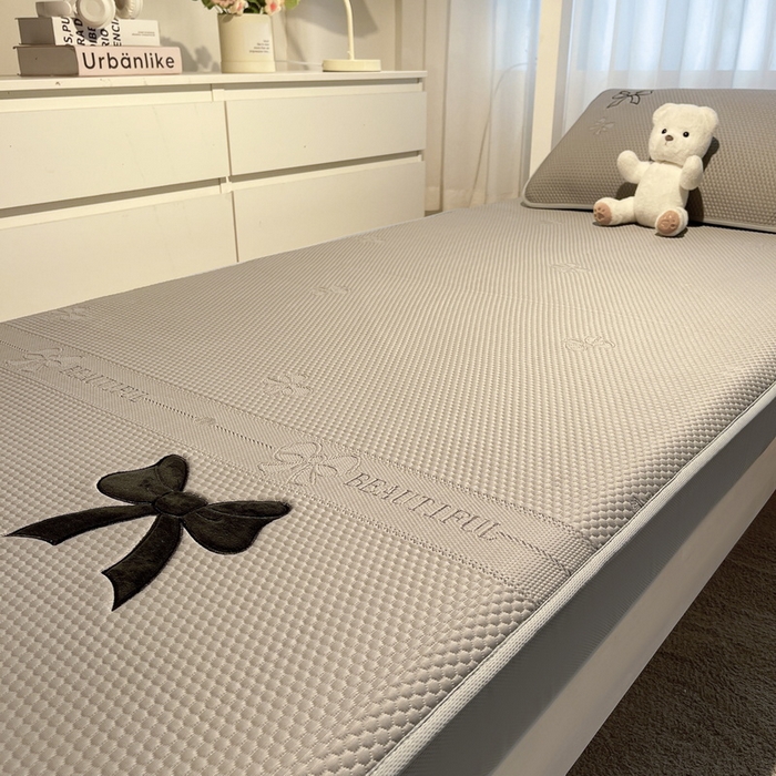 91家纺网 家纺一手货源 找家纺 （总）爱思凯家纺 2025新款【学生】PE冰豆豆凉席-绮梦系列-床笠款