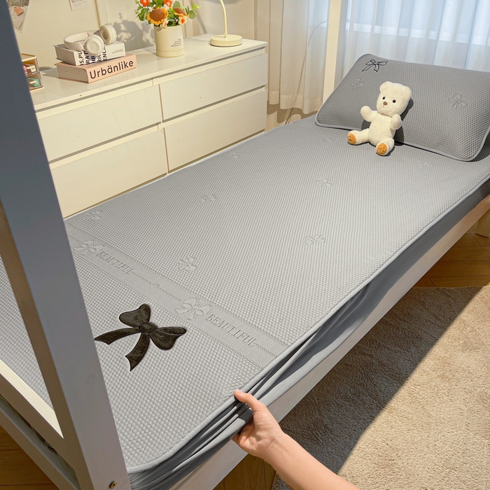 91家纺网 家纺一手货源 找家纺 （总）爱思凯家纺 2025新款【学生】PE冰豆豆凉席-绮梦系列-床笠款