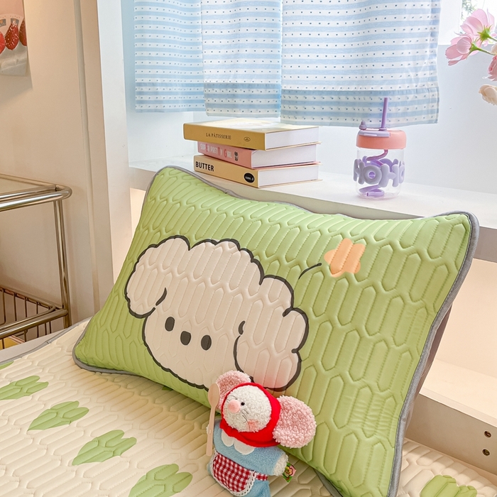 91家纺网 家纺一手货源 找家纺 川悦生活 2025新款大阪宿舍凉感丝凉席 薄荷小汪