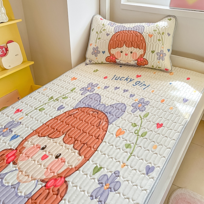 91家纺网 家纺一手货源 找家纺 川悦生活 2025新款大阪宿舍凉感丝凉席 萌萌妹紫兰