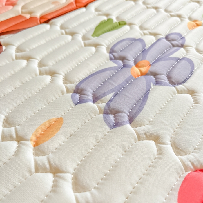 91家纺网 家纺一手货源 找家纺 川悦生活 2025新款大阪宿舍凉感丝凉席 萌萌妹紫兰