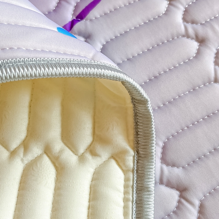 91家纺网 家纺一手货源 找家纺 川悦生活 2025新款大阪宿舍凉感丝凉席 米哈小兔