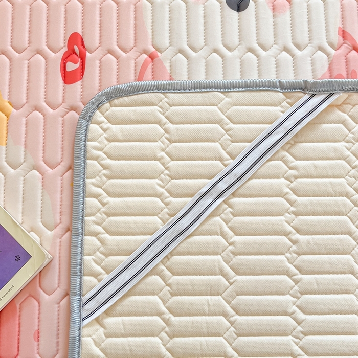 91家纺网 家纺一手货源 找家纺 川悦生活 2025新款大阪宿舍凉感丝凉席 蜜心奶团