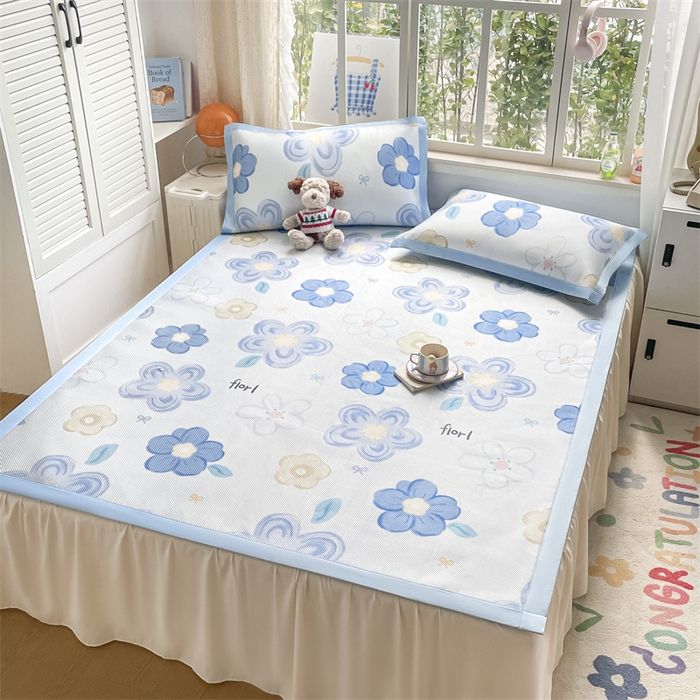 91家纺网 家纺一手货源 找家纺 美澳家纺 2025新款数码印花冰藤席凉席三件套床笠款凉席三件套 花漾星辰