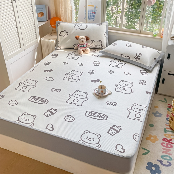 91家纺网 家纺一手货源 找家纺 美澳家纺 2025新款数码印花冰藤席凉席三件套床笠款凉席三件套 开心旺仔