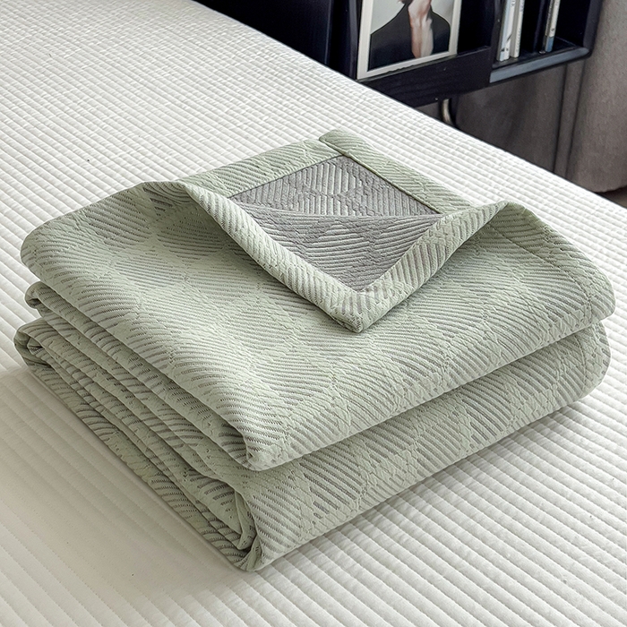 91家纺网 家纺一手货源 找家纺 世纪绒品 2025新款A类全棉纯棉三层纱多功能毛巾被盖毯床单夏被夏凉被空调被 莫奈-淡绿