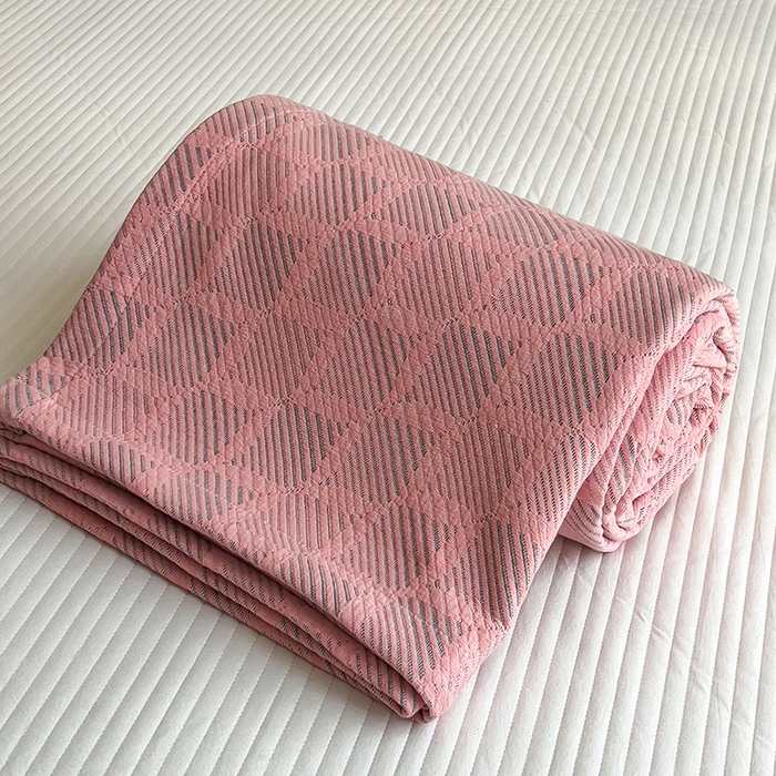 91家纺网 家纺一手货源 找家纺 世纪绒品 2026新款A类全棉纯棉三层纱多功能毛巾被盖毯床单夏被夏凉被空调被 莫奈-粉