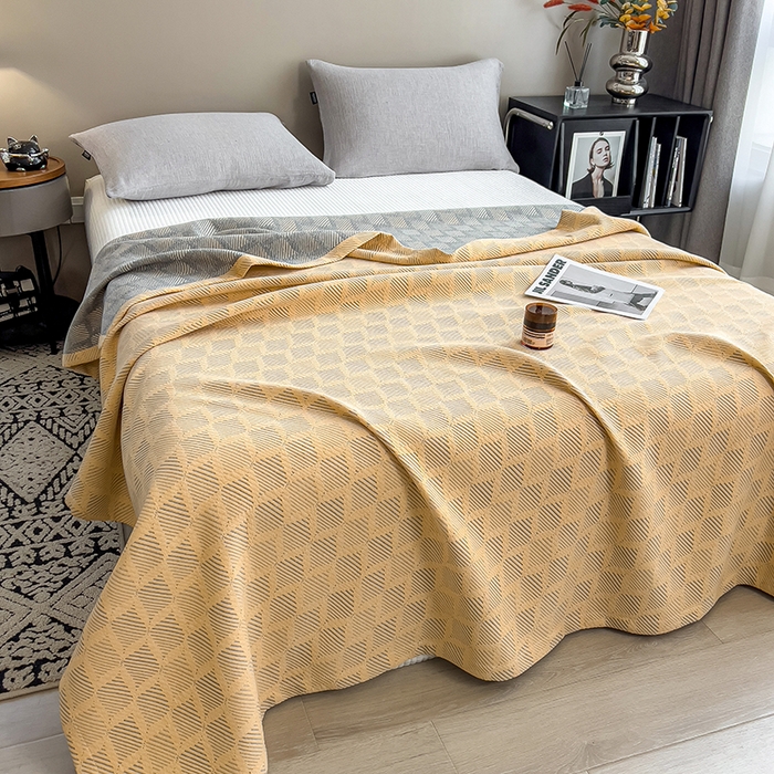 91家纺网 家纺一手货源 找家纺 世纪绒品 2025新款A类全棉纯棉三层纱多功能毛巾被盖毯床单夏被夏凉被空调被 莫奈-黄