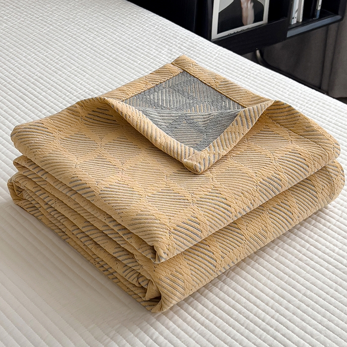 91家纺网 家纺一手货源 找家纺 世纪绒品 2025新款A类全棉纯棉三层纱多功能毛巾被盖毯床单夏被夏凉被空调被 莫奈-黄