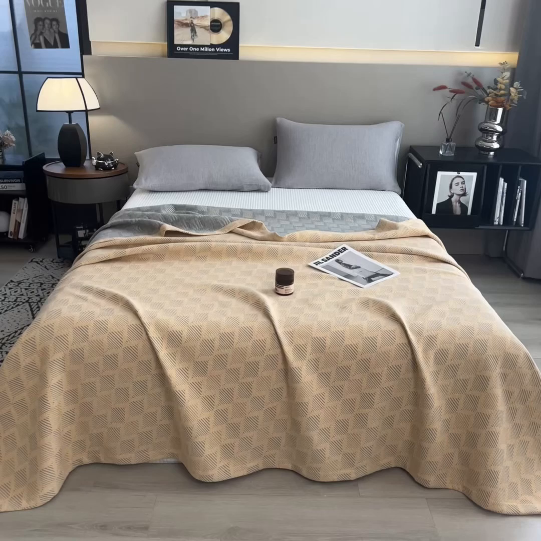 91家纺网 家纺一手货源 找家纺 世纪绒品 2025新款A类全棉纯棉三层纱多功能毛巾被盖毯床单夏被夏凉被空调被 莫奈-黄