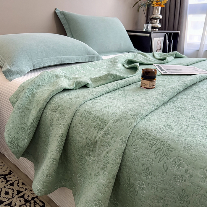 91家纺网 家纺一手货源 找家纺 世纪绒品 2025新款A类全棉纯棉三层纱多功能毛巾被盖毯床单夏被夏凉被空调被 秋韵-绿