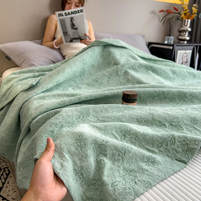 91家纺网 家纺一手货源 找家纺 世纪绒品 2025新款A类全棉纯棉三层纱多功能毛巾被盖毯床单夏被夏凉被空调被 秋韵-绿