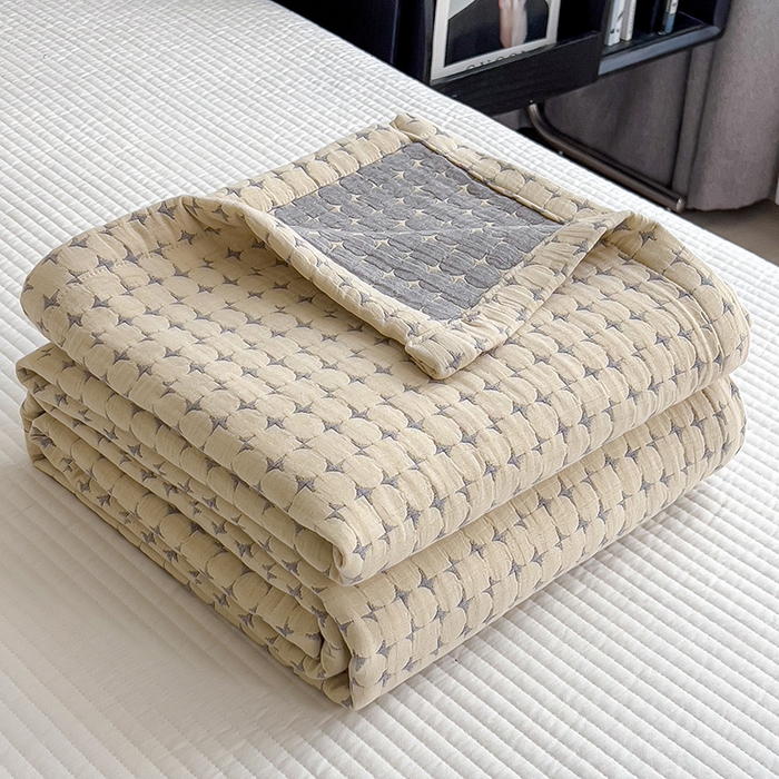 91家纺网 家纺一手货源 找家纺 世纪绒品 2025新款A类全棉纯棉三层纱多功能毛巾被盖毯床单夏被夏凉被空调被 时光-卡其