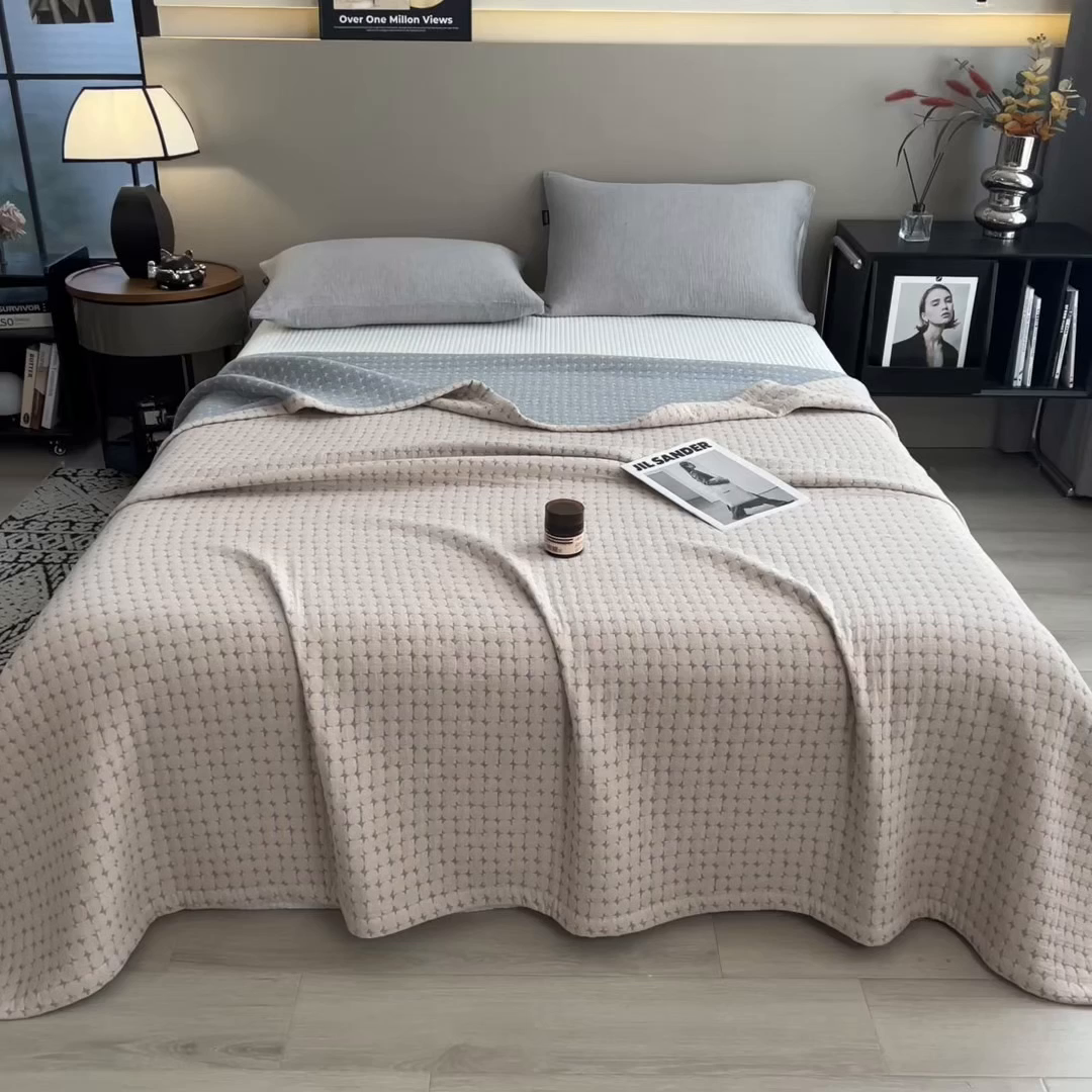 91家纺网 家纺一手货源 找家纺 世纪绒品 2025新款A类全棉纯棉三层纱多功能毛巾被盖毯床单夏被夏凉被空调被 时光-浅咖