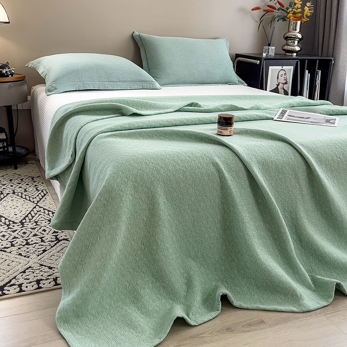 91家纺网 家纺一手货源 找家纺 世纪绒品 2025新款A类全棉纯棉三层纱多功能毛巾被盖毯床单夏被夏凉被空调被 素影-绿