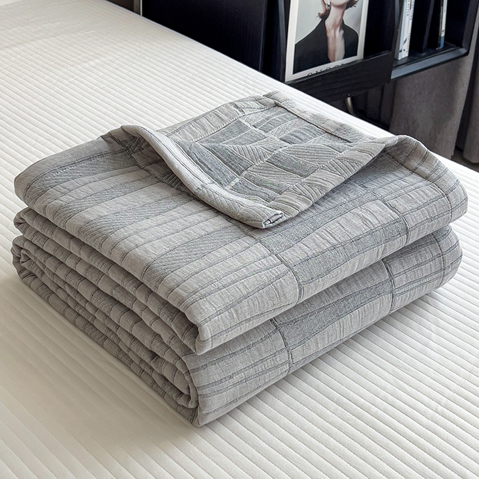 91家纺网 家纺一手货源 找家纺 世纪绒品 2025新款A类全棉纯棉三层纱多功能毛巾被盖毯床单夏被夏凉被空调被 知意-灰